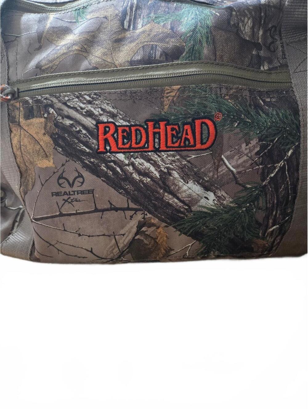 RedHead Camouflage Duffle Bag with Adjustable Strap - Picture 7 of 8